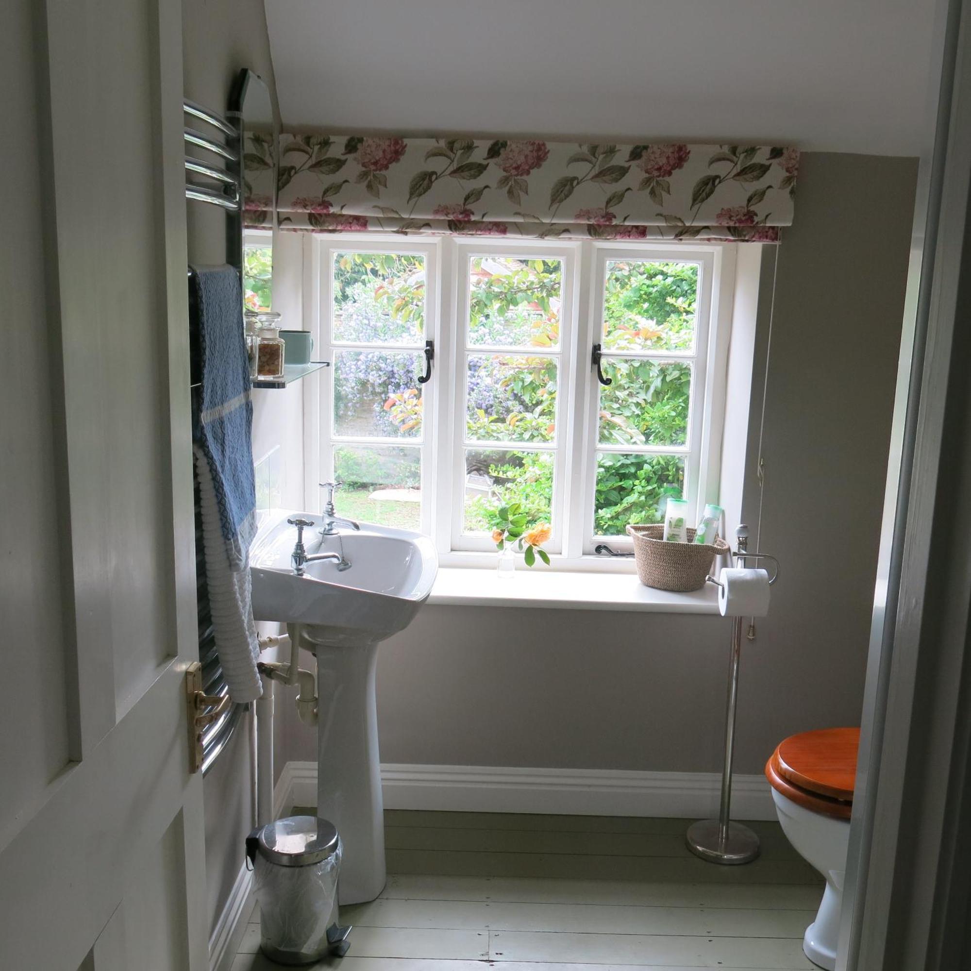 Characterful Cotswold Cottage 赛伦塞斯特 外观 照片
